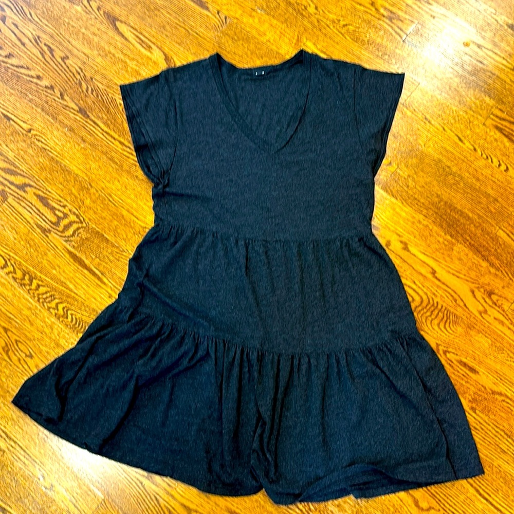 Monrow tiered dress - sz L